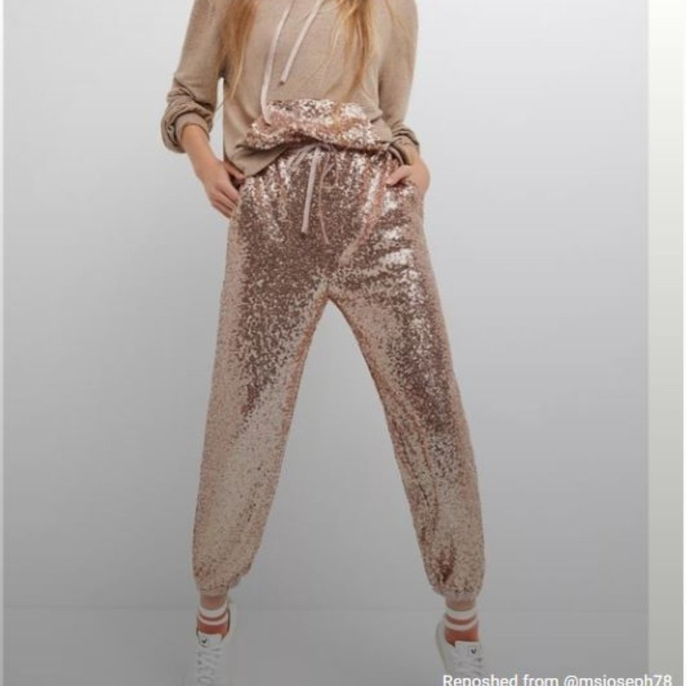 2021 NWOT Anthropologie Sequin Jogger